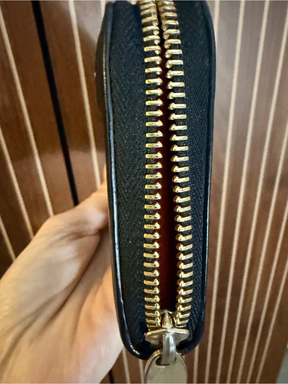 Christian Louboutin Panettone Black Platine Logo Leather Zip Around Wallet - Picture 3 of 10